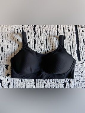 lululemon athletica Black Wireless Support Bra